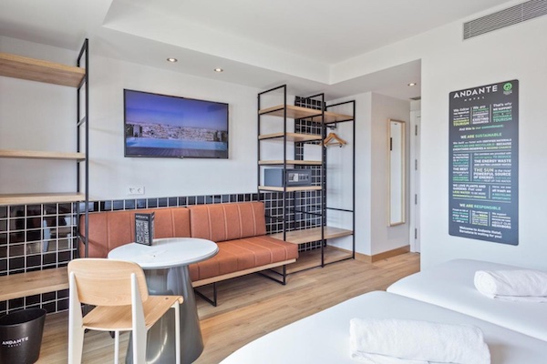 Andante Hotel