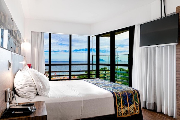 Arena Leme Hotel