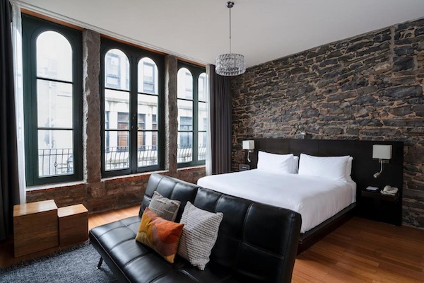 Le Petit Hotel