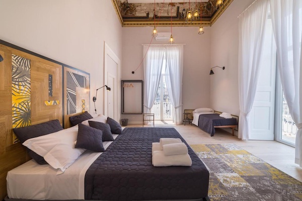 Dante House Naples