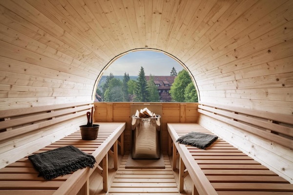 The Hearts Hotel, Germany