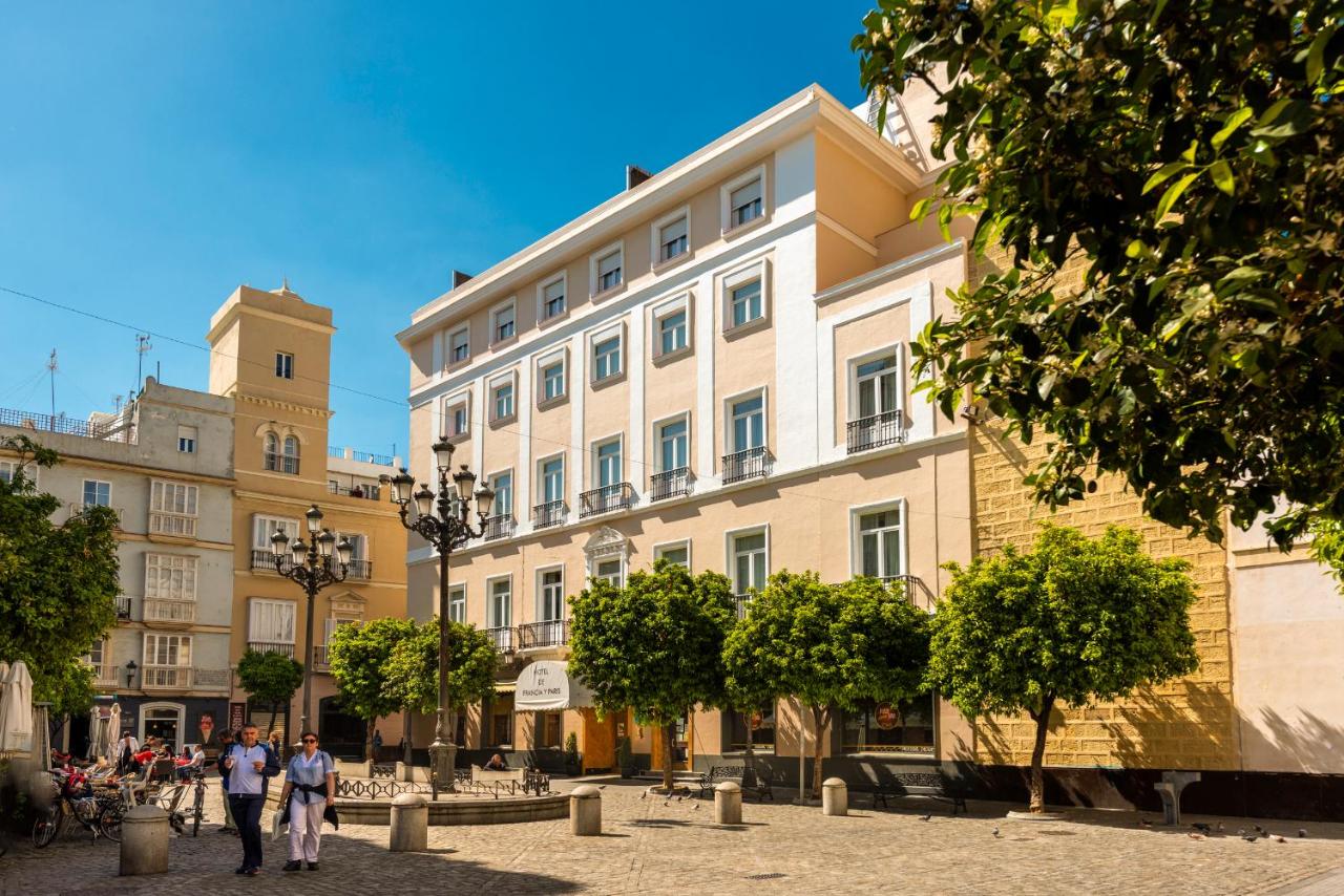 Hotel De Francia Y París in Cadiz