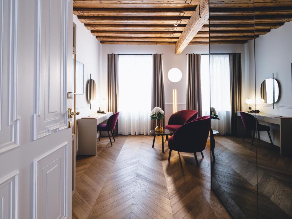 Hotel Heritage