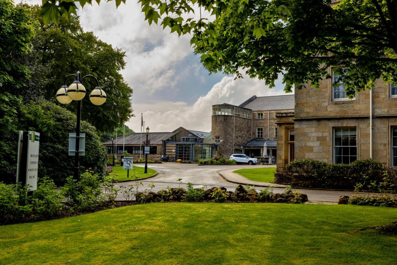 Weetwood Hall Estate in Leeds