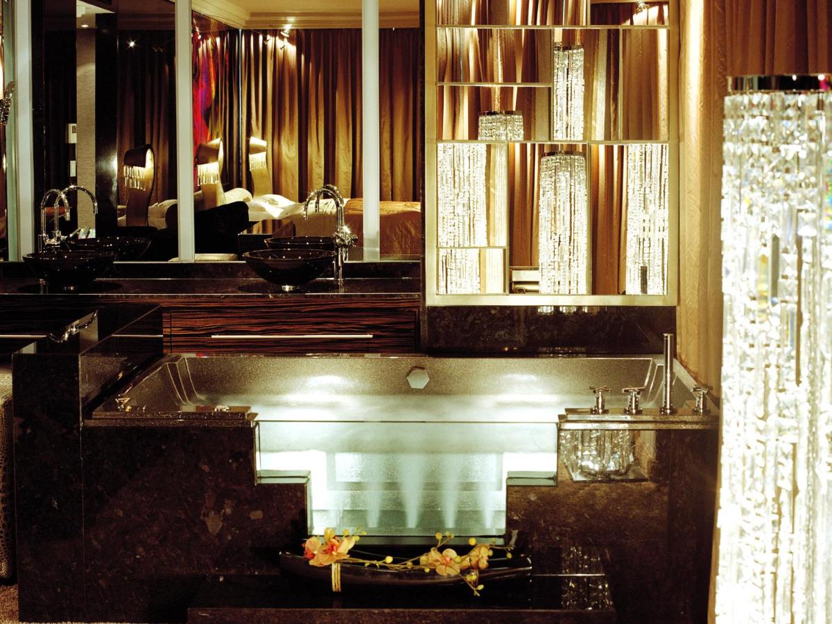 Savoy Hotel in Cologne