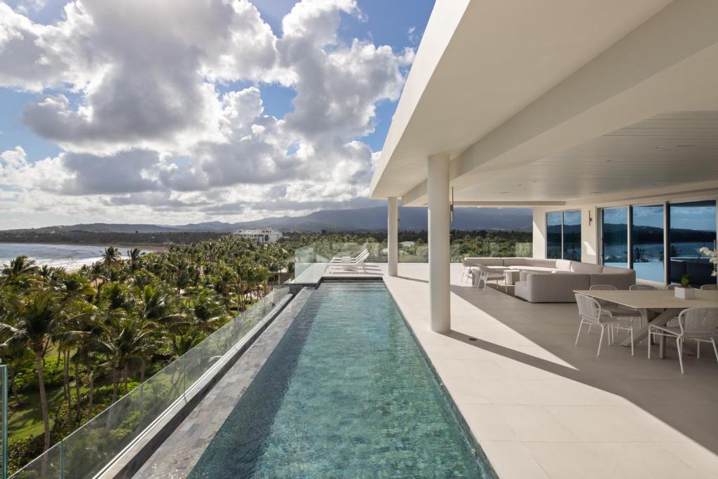 Four Seasons Resort and Residences Puerto Rico